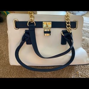Charming Charlie purse
